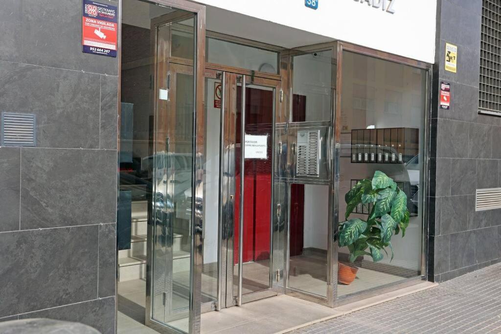 Casa Fenicia - Cosy Apartment With Free Private Parking مالقة المظهر الخارجي الصورة